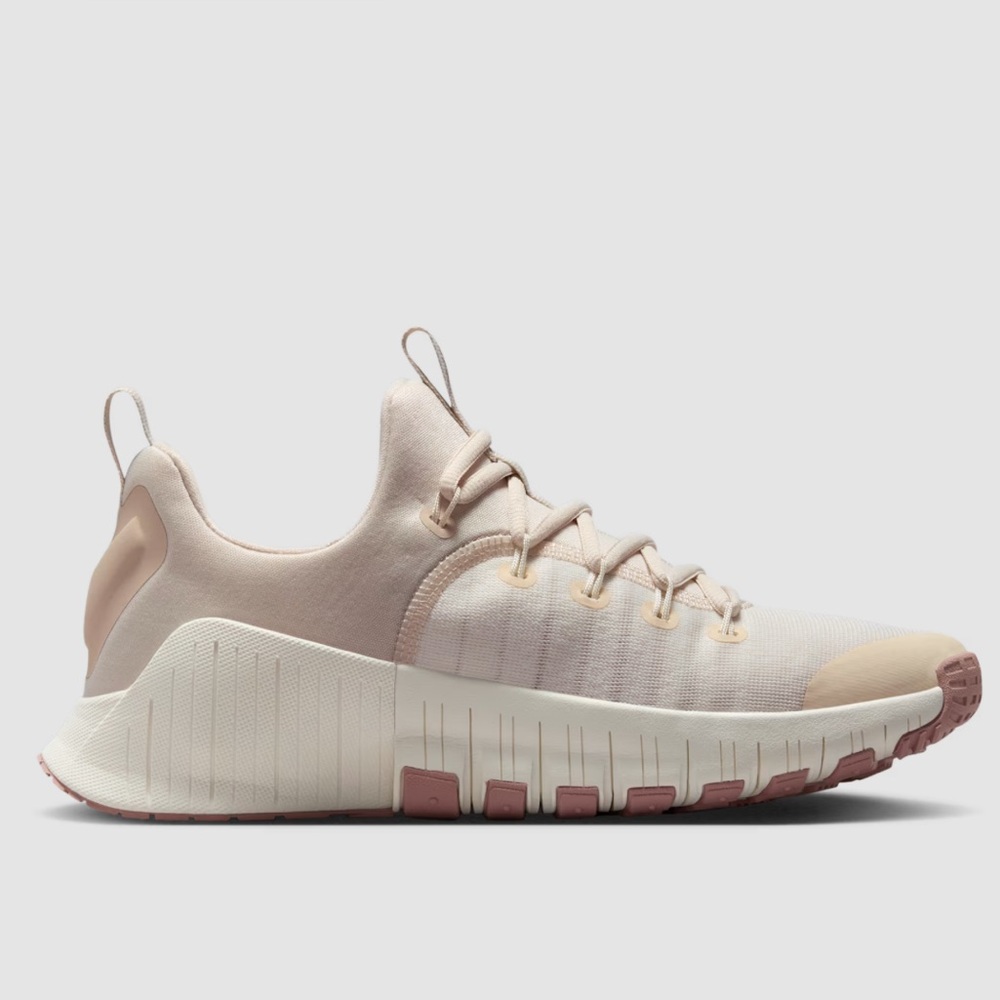 Nike Free Metcon 6 size 7.5 beige